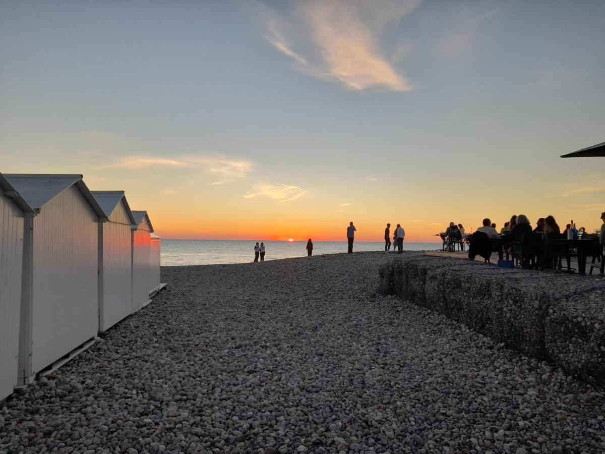 Charmante Villa Plein Sud 50M De La Plage - Balcon Vue Laterale Sur Mer - Equipee De La Fibre, Wifi, Internet Mers-les-Bains Exterior photo